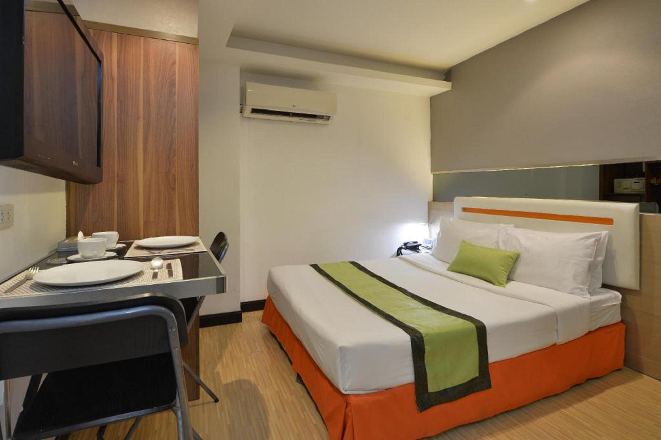 Hotel Arawana Express Phromphong Bangkok Exterior foto